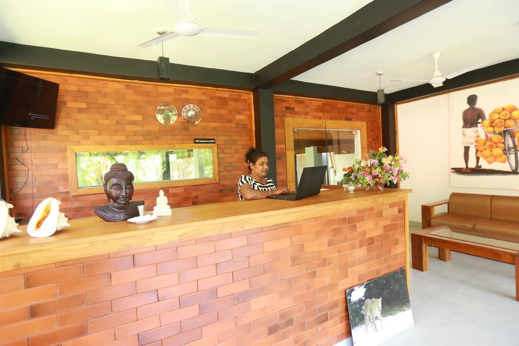Eco Hotel Black & White - Anuradhapura مايهينتاليه المظهر الخارجي الصورة