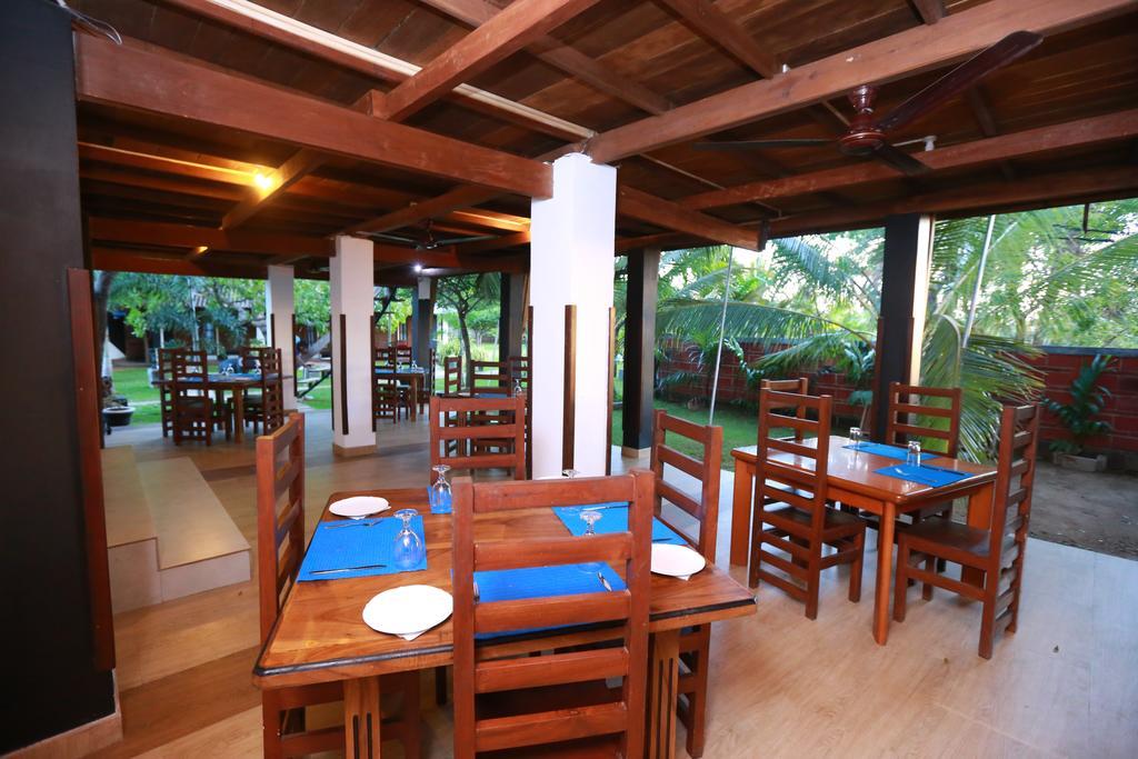 Eco Hotel Black & White - Anuradhapura مايهينتاليه المظهر الخارجي الصورة