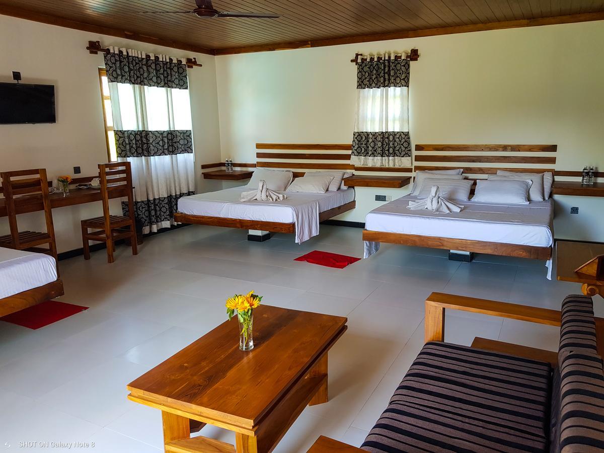 Eco Hotel Black & White - Anuradhapura مايهينتاليه المظهر الخارجي الصورة