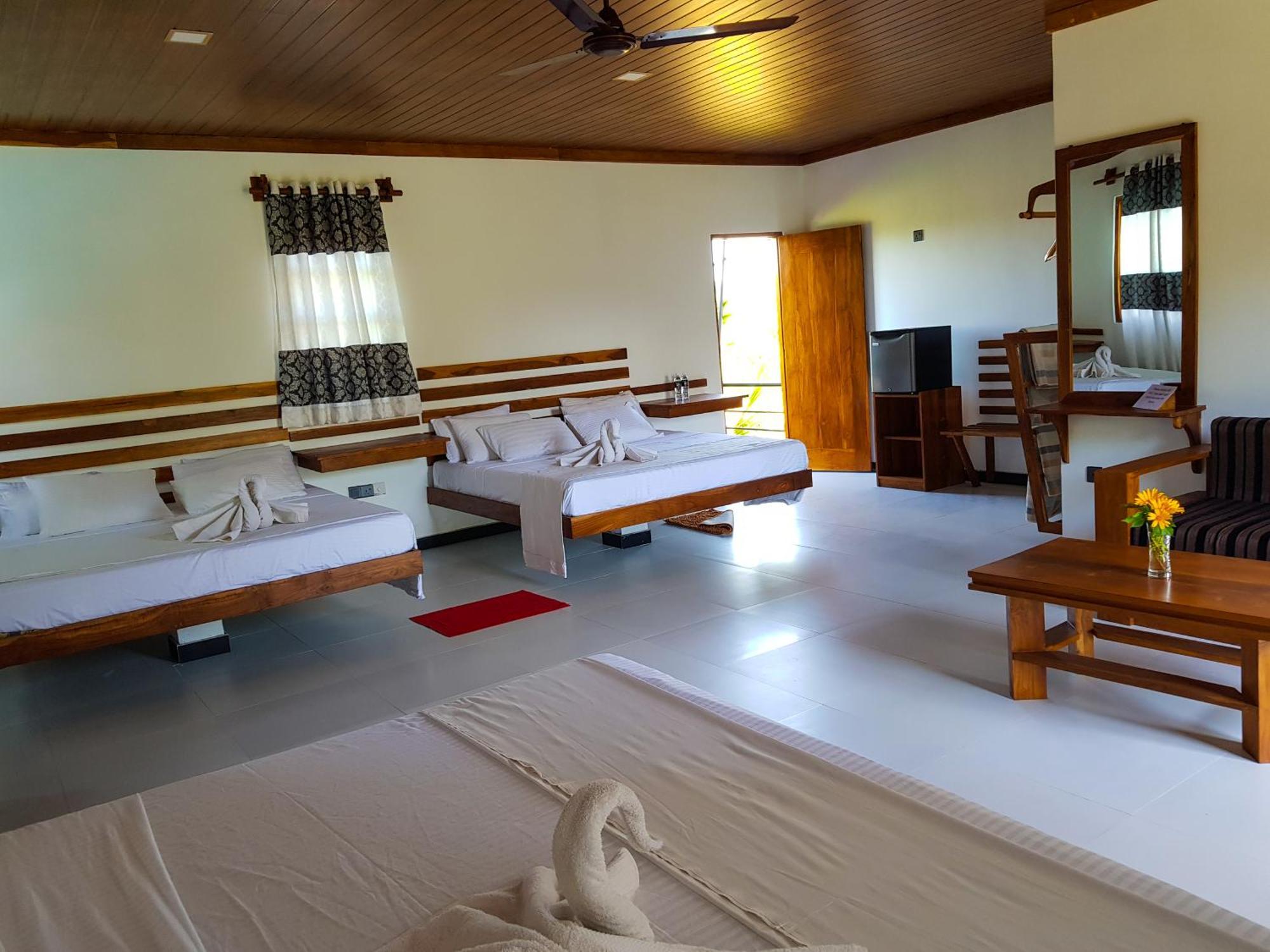 Eco Hotel Black & White - Anuradhapura مايهينتاليه المظهر الخارجي الصورة